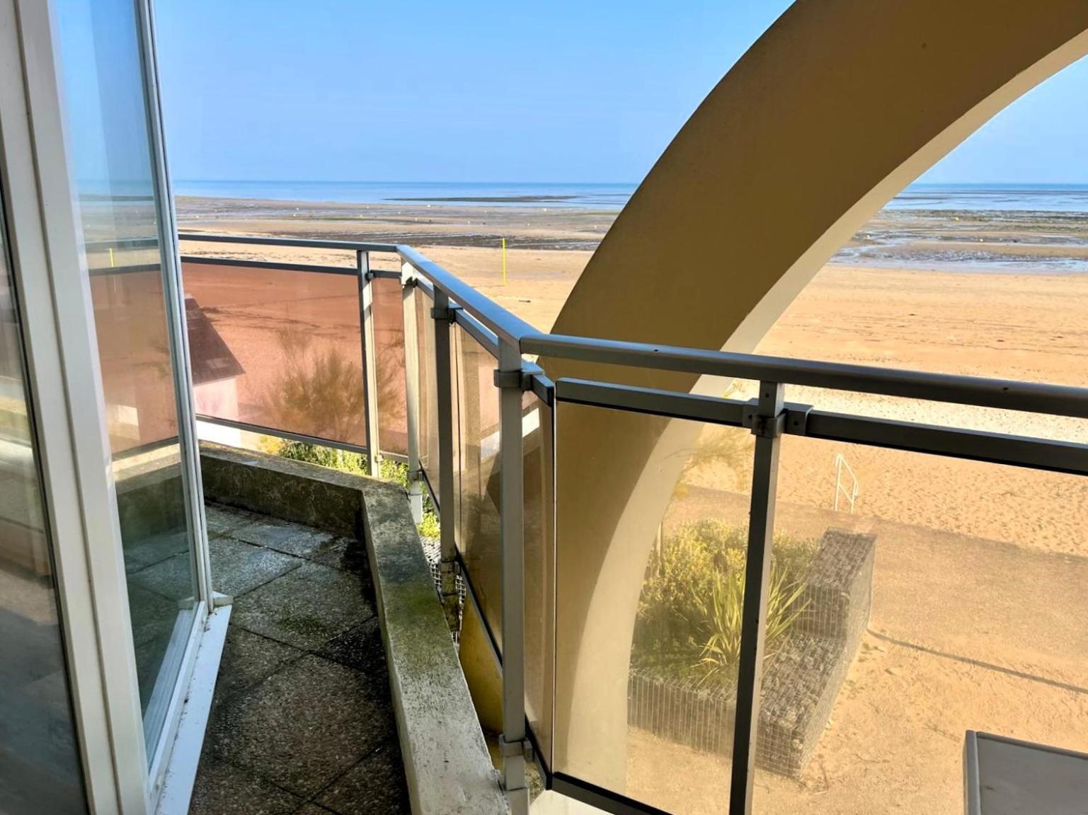 Mettons Les Voiles - Appt Vue Mer Avec Loggia Bernières-sur-Mer المظهر الخارجي الصورة