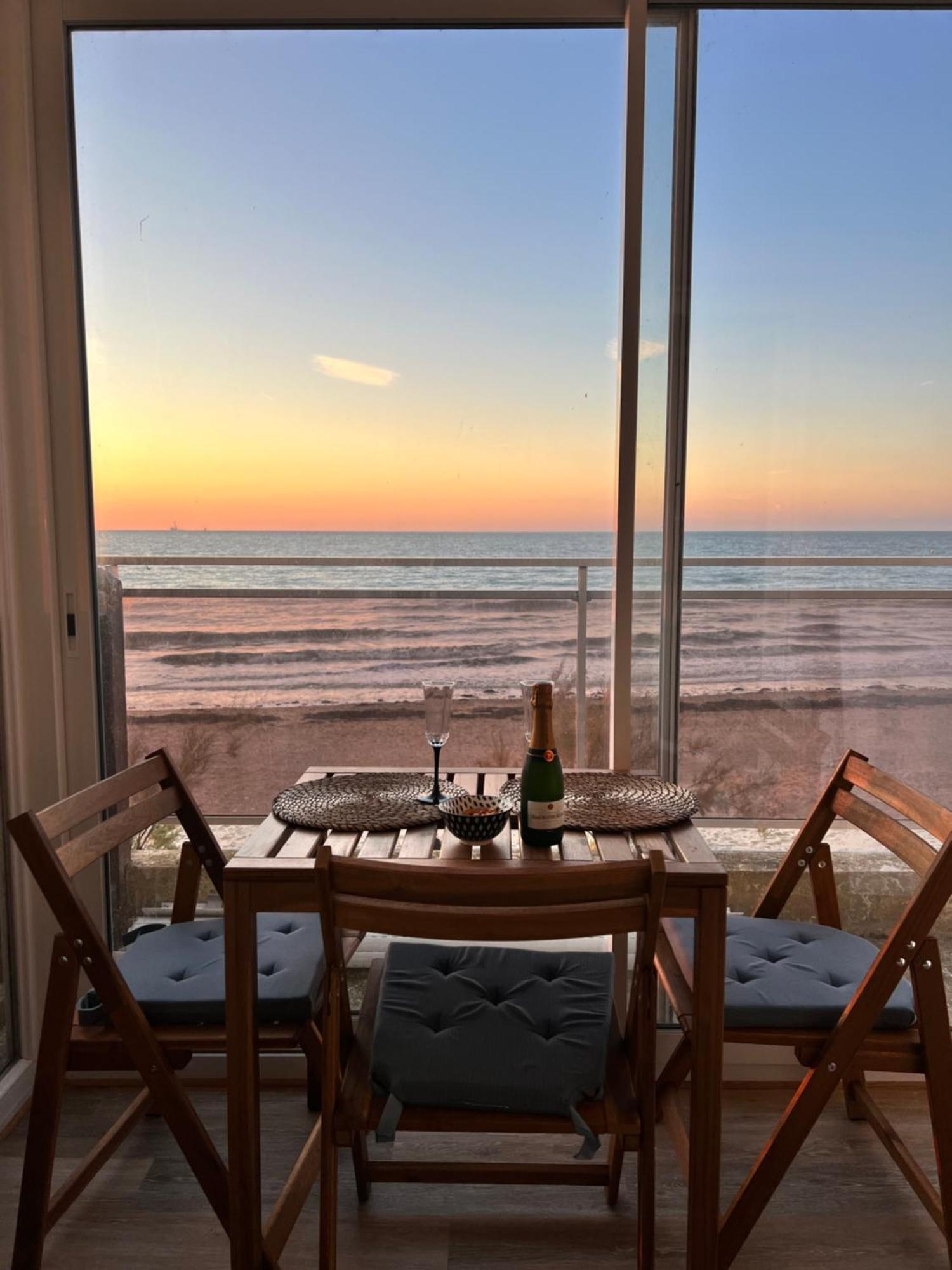 Mettons Les Voiles - Appt Vue Mer Avec Loggia Bernières-sur-Mer المظهر الخارجي الصورة